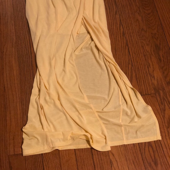 NWT‼️ S-M buttercup 🔆 yellow maxi - Picture 4 of 5